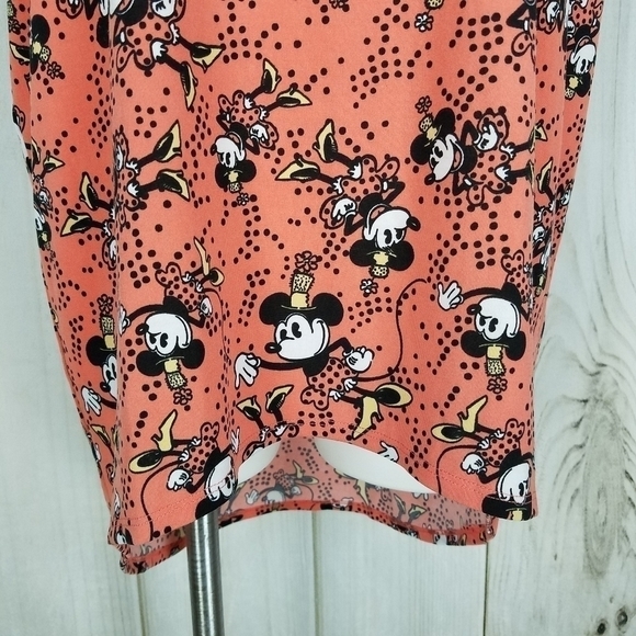 Lularoe Irma Classic Vintage Disney Minnie Mouse Tee Shirt - Picture 5 of 9